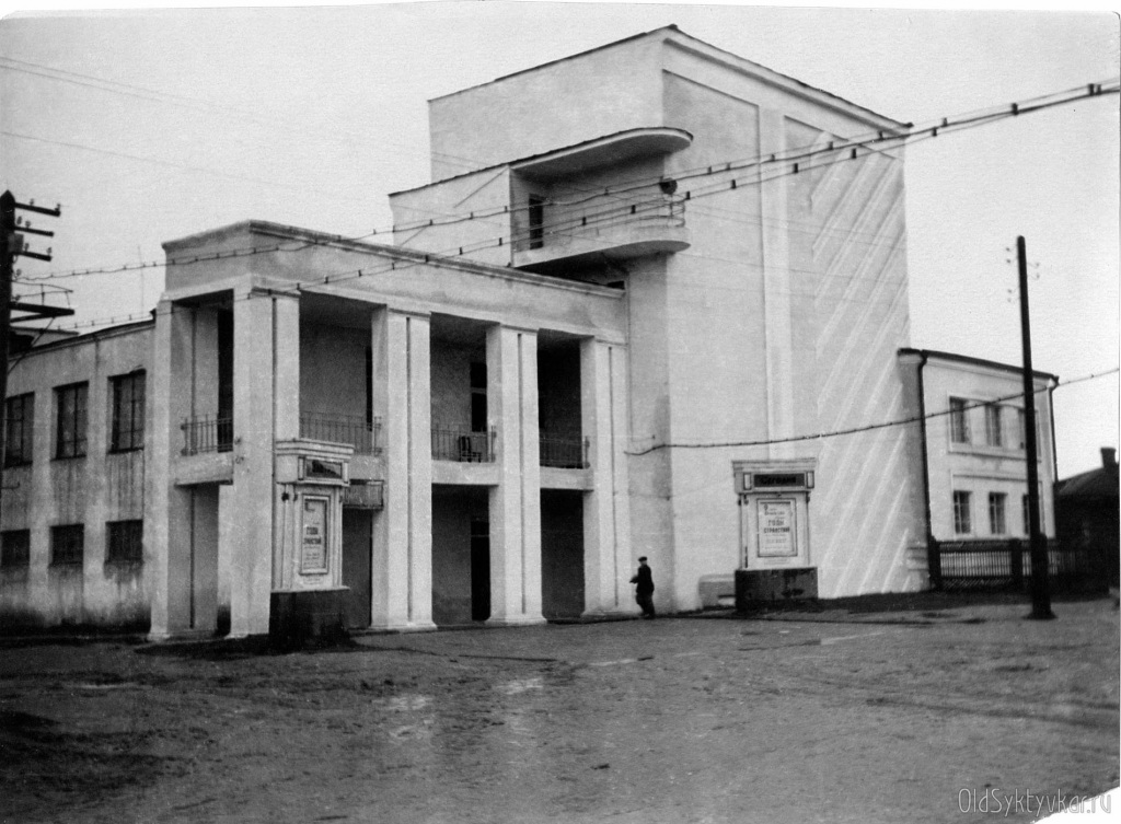 Pipeline node image upload