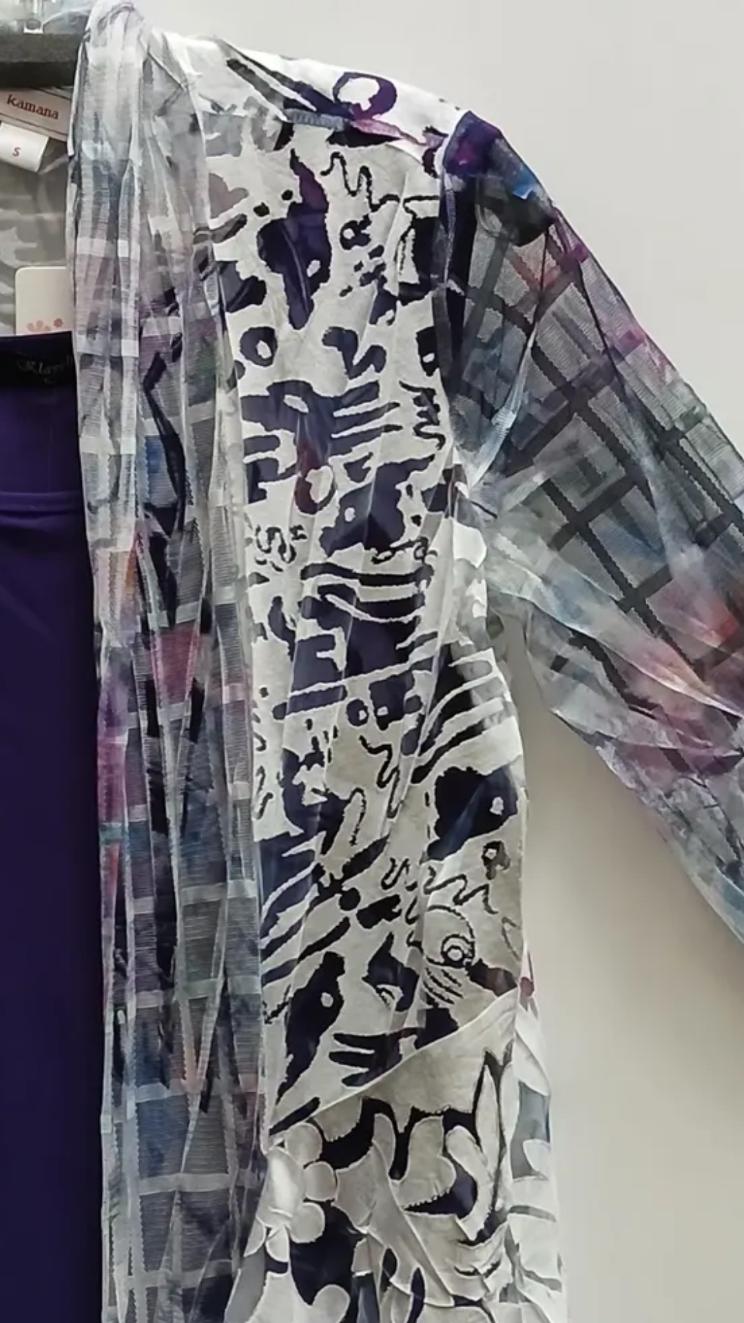 dress a non asian woman in this. have her twirl just a little bit.  do not change the sleeves. ke...
