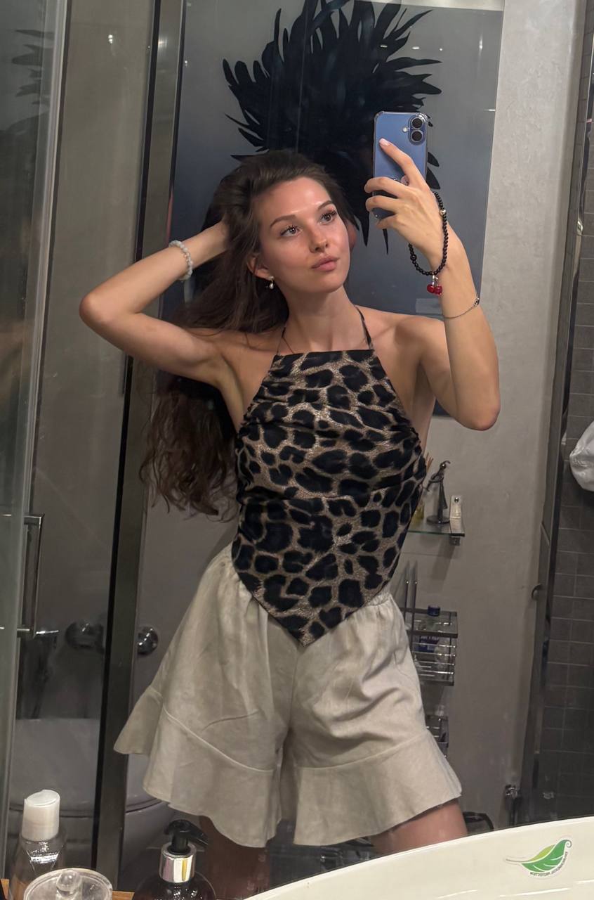Reference image 1