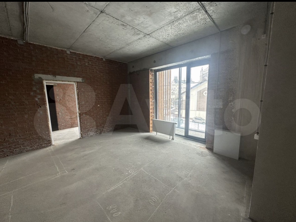 Reference image 1