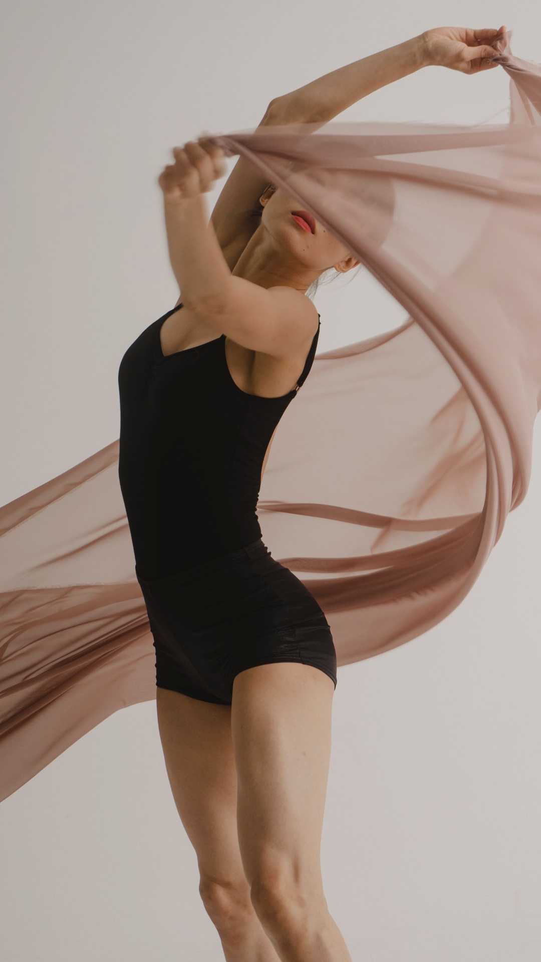 Make this lady gently spin around like a ballerina.