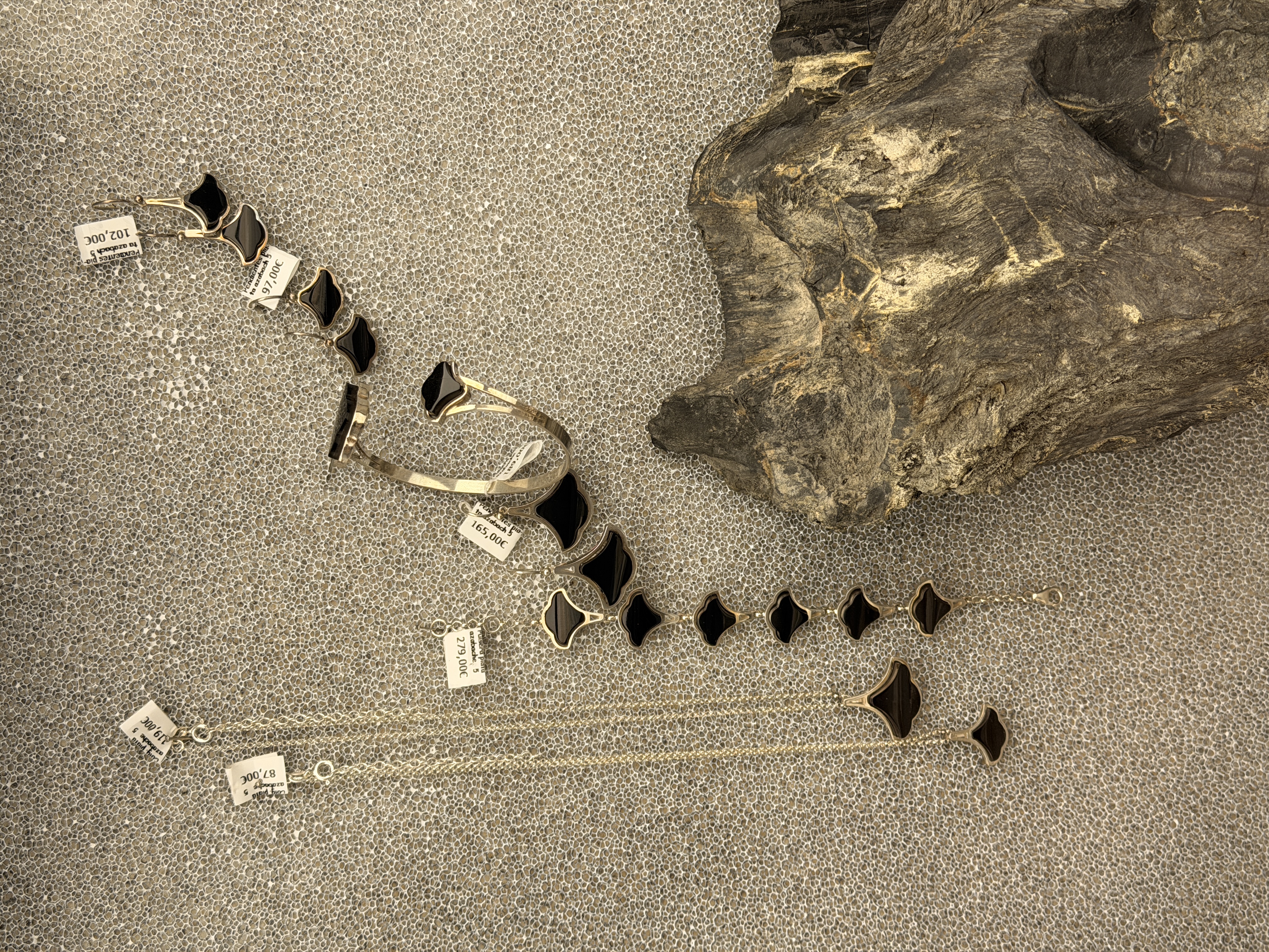 Reference image 1