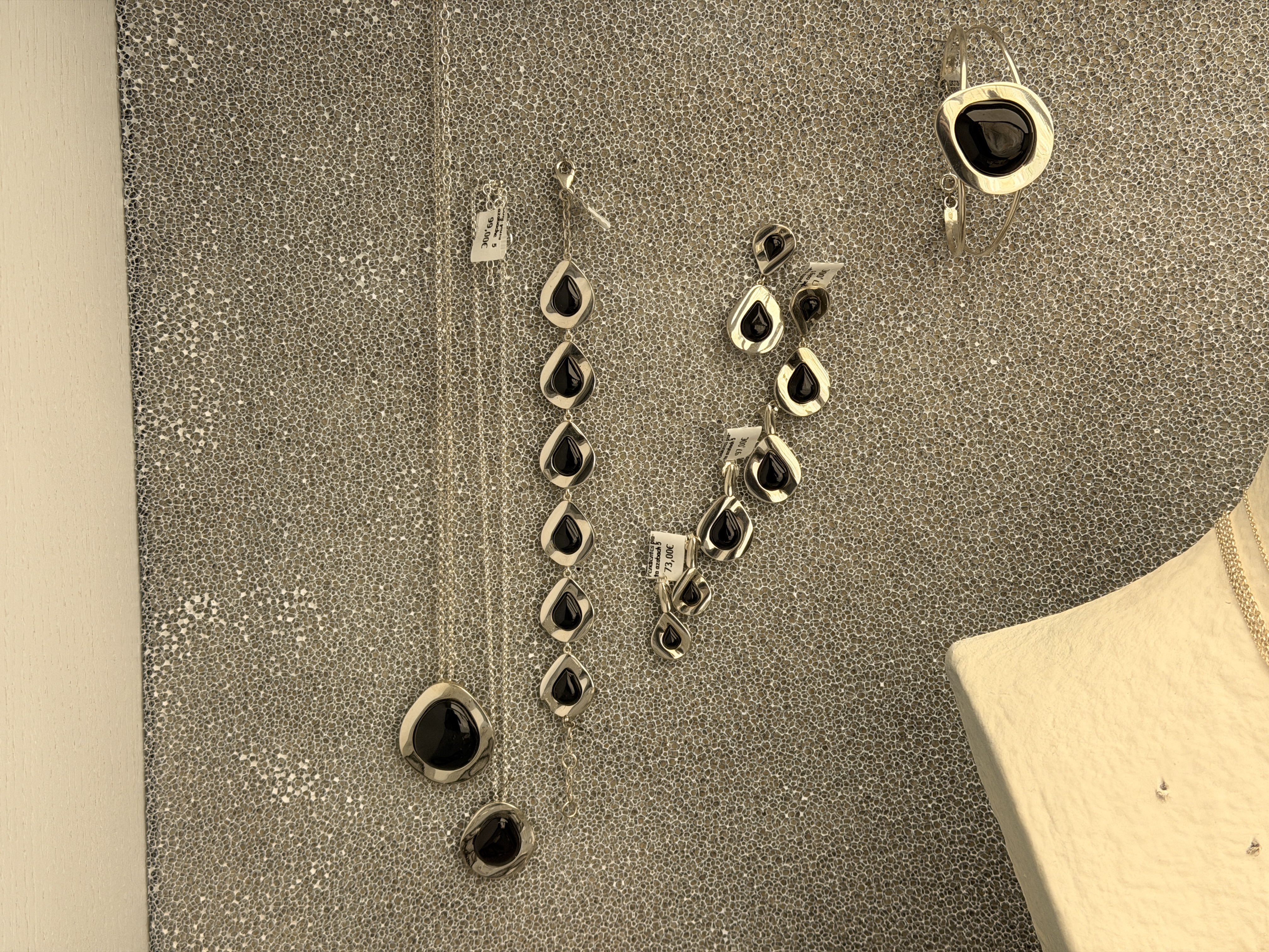 Reference image 1